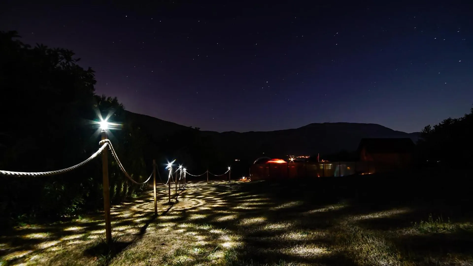 Роскошный шатер Bulle Texas - Luxe Et Spa - Vue Lac Aiguebelette Новалез