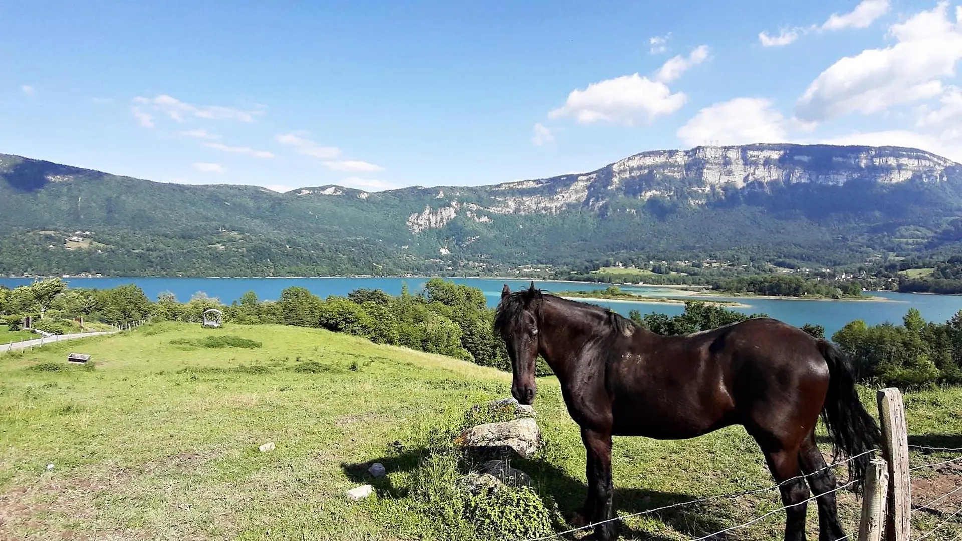 Bulle Texas - Luxe Et Spa - Vue Lac Aiguebelette Новалез 0*,  Франция